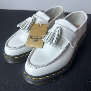 ❗️NEW Dr. Martens AirWair ADRIAN YELLOW STITCH LEATHER TASSEL LOAFERS Size 5